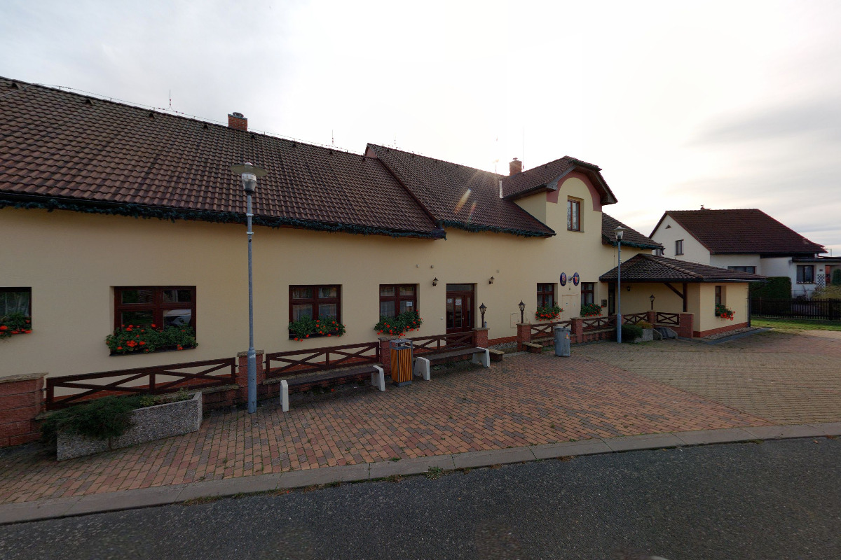 Bělá - obecní úřad foto 3