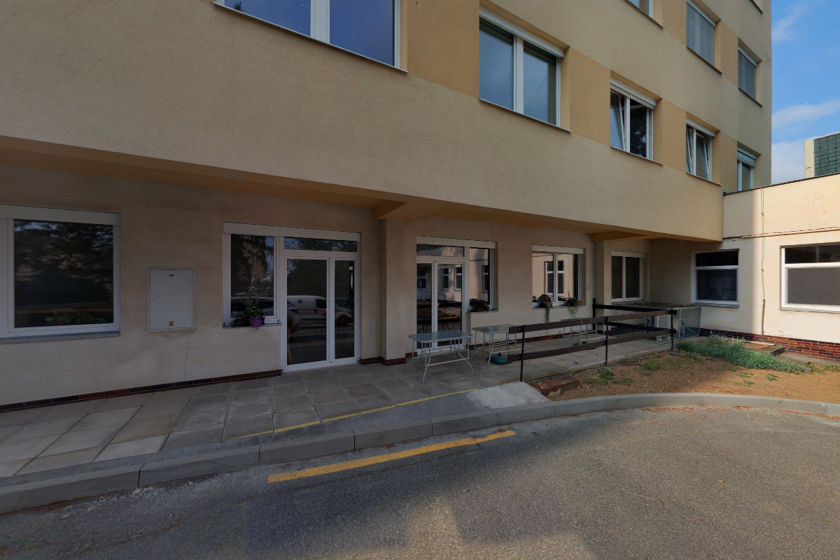 Odběrový box laboratoř Benešov - Nemocnice Rudolfa a Stefanie Benešov