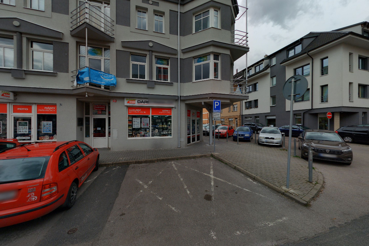 Zdeňka Týblová - pedikúra, ortonyxie, manikúra, modeláž nehtů