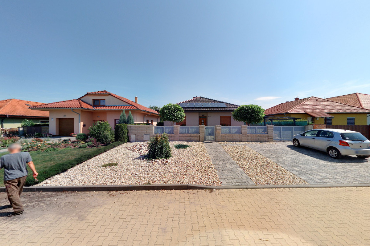 Charliesstrojnivysivani.cz foto 2