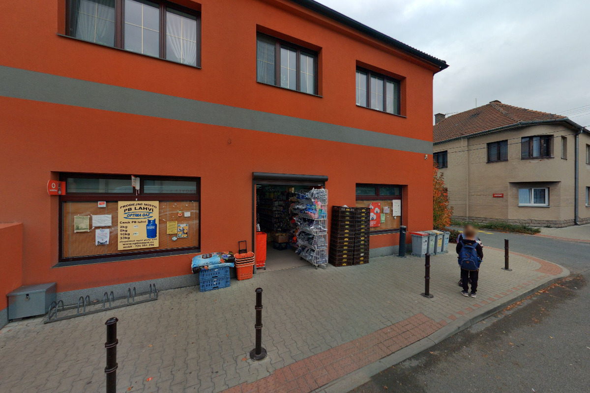 Potraviny - U Sokolovny 286