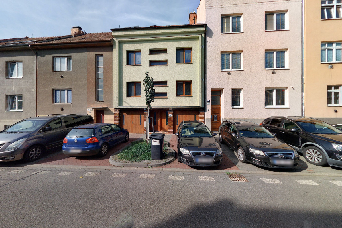 Jiří Lučan - servis šicích strojů foto 2