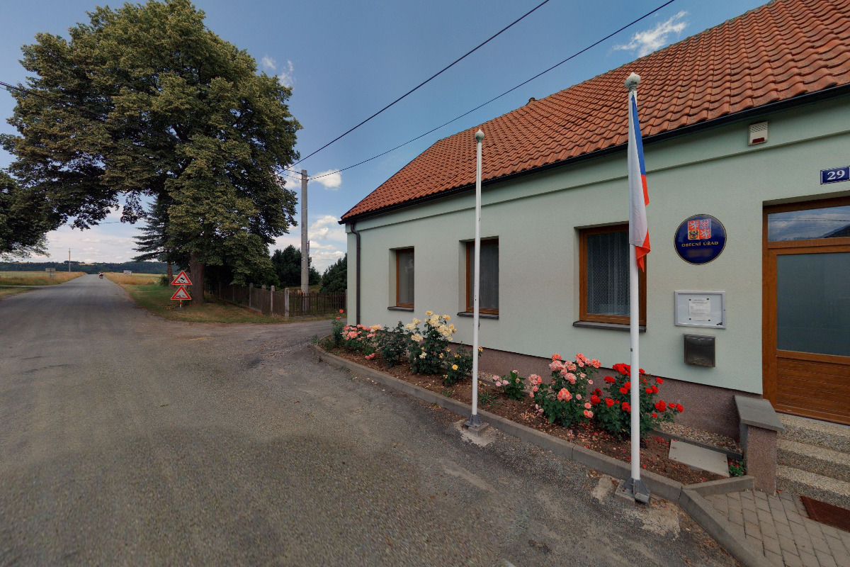 Tišnovská Nová Ves - obecní úřad foto 3