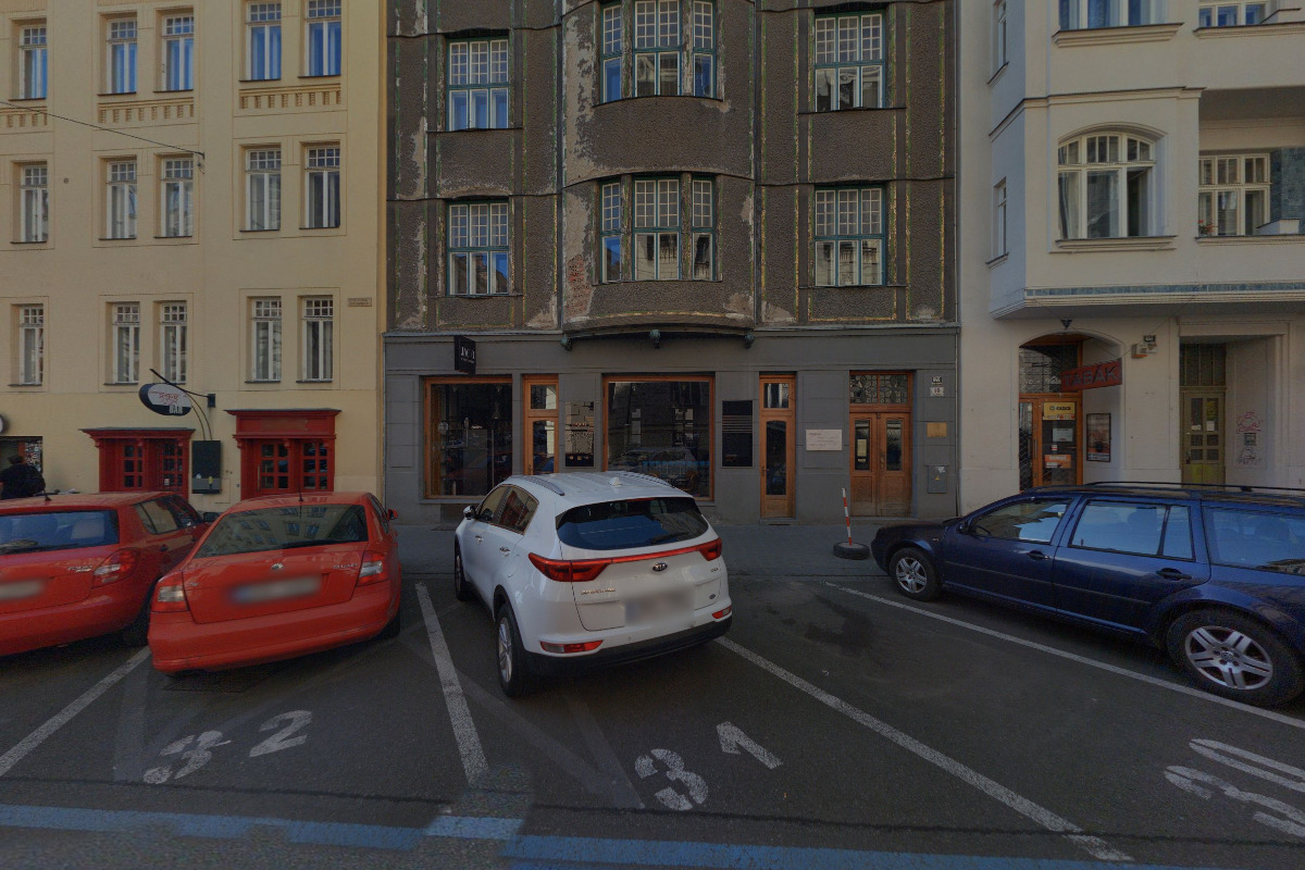 JUDr. Lubomír Mika - notář foto 2