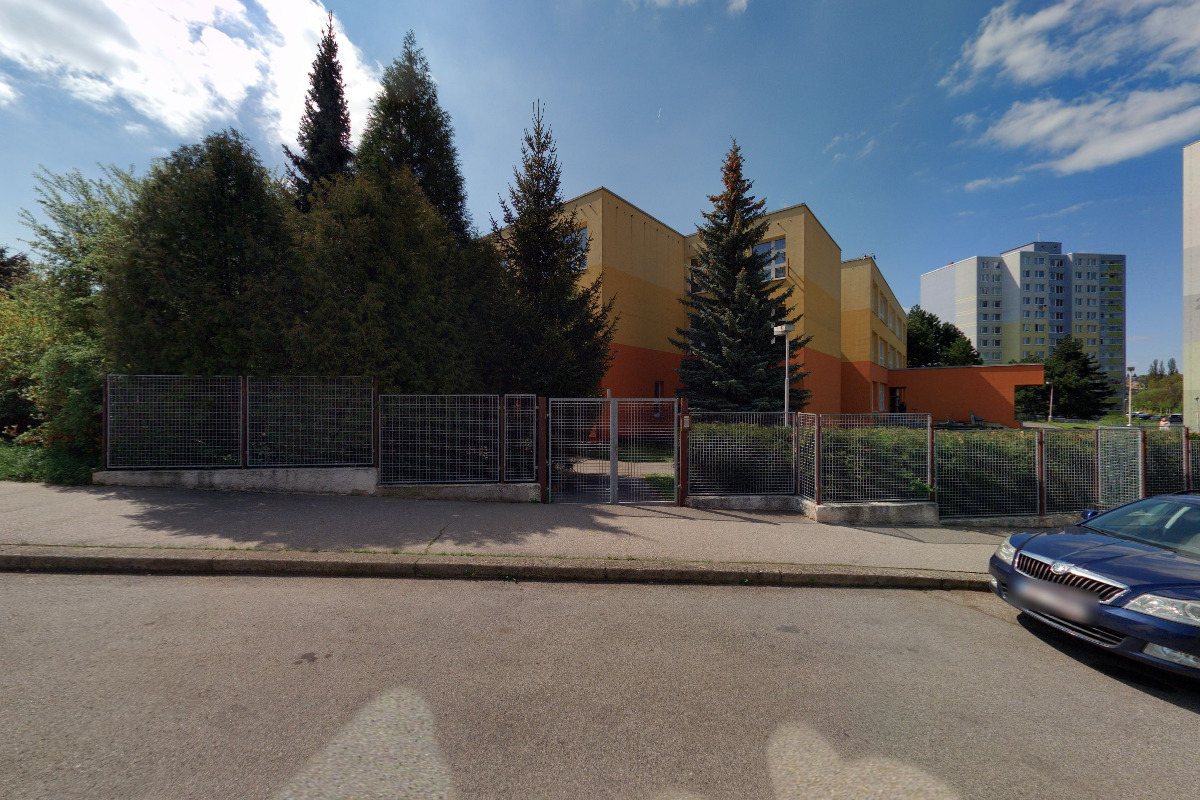 ZŠ s rozšířenou výukou jazyků Praha 13, Bronzová foto 2