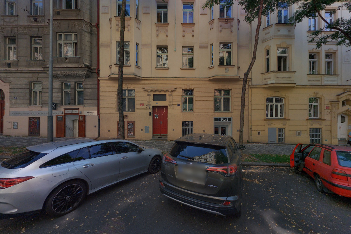 Zakázkové Krejčovství PÁRVATÍ foto 2