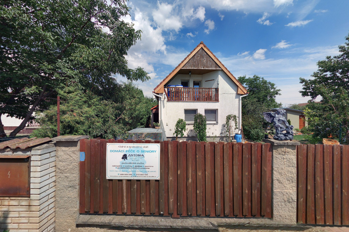 ANTONIA senior services, s.r.o.