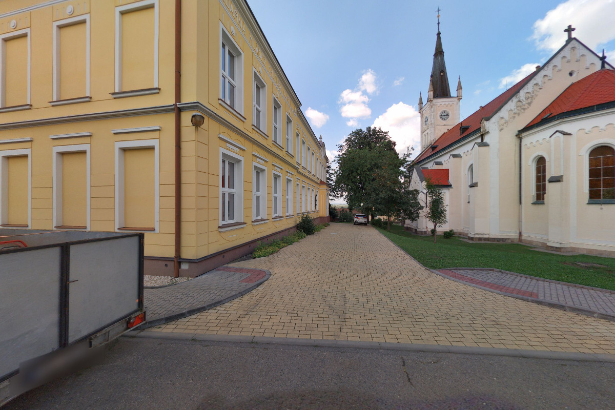 Obecní knihovna Ostrožská Lhota foto 2