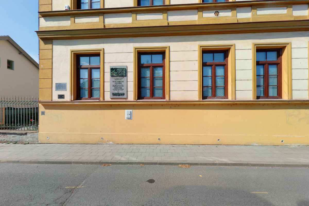 Gymnázium a základní umělecká škola Šlapanice foto 3