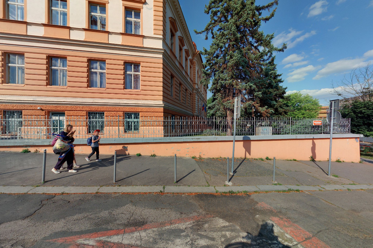 ZŠ Praha 5,  Podbělohorská foto 5