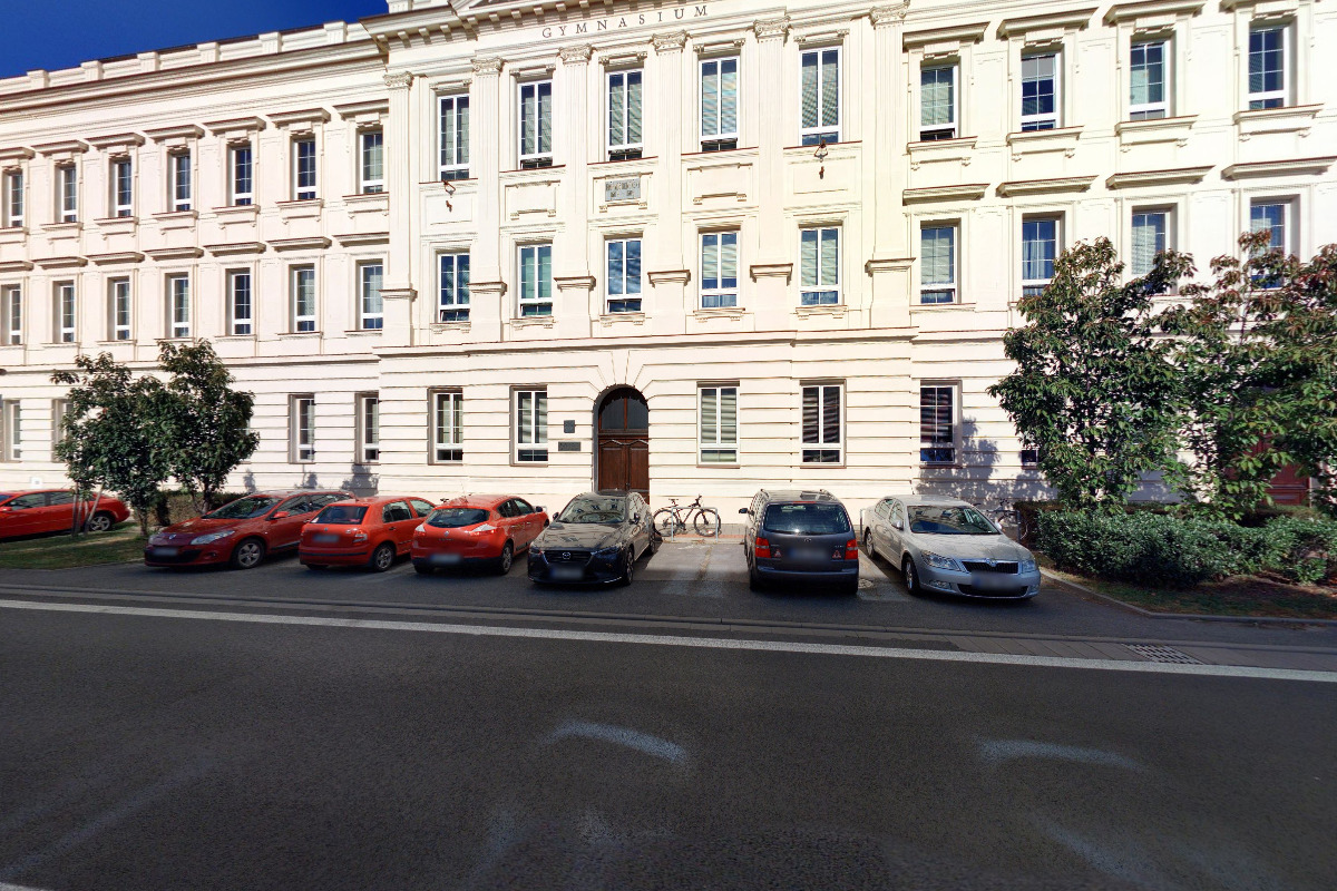 Purkyňovo gymnázium - Školní jídelna foto 2