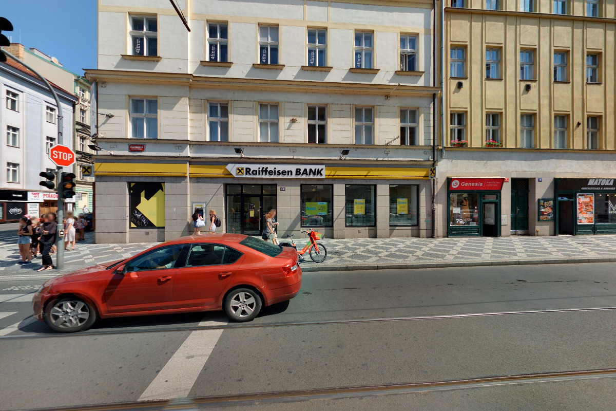 Raiffeisenbank - bankomat