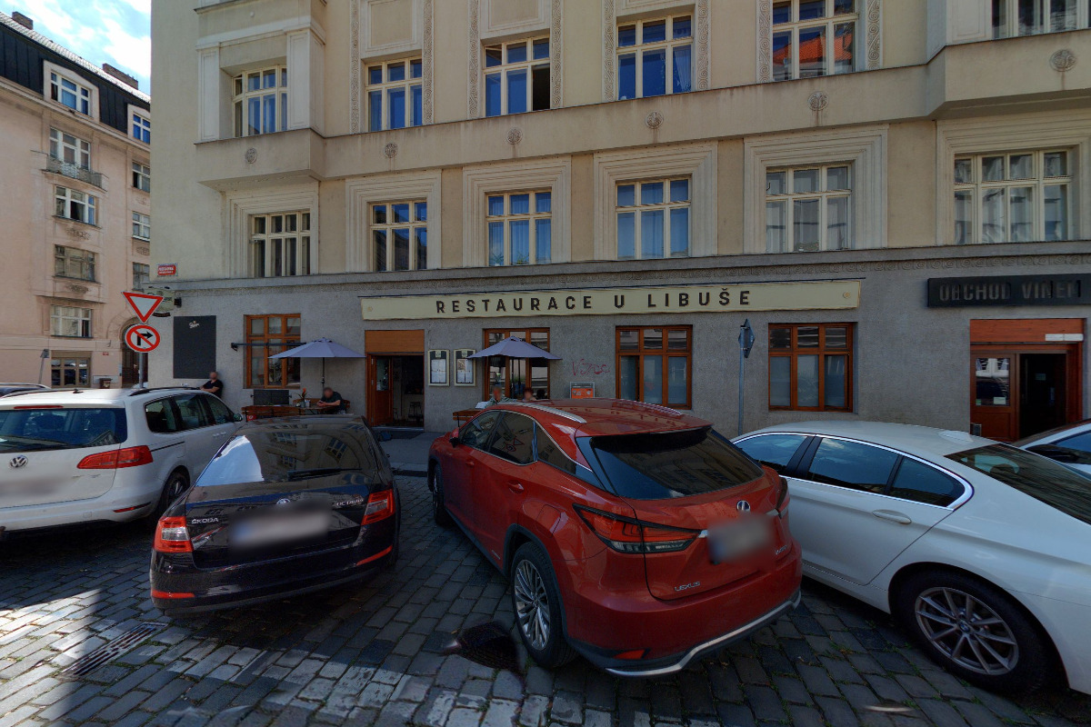 Obchod vínem Podskalí foto 3