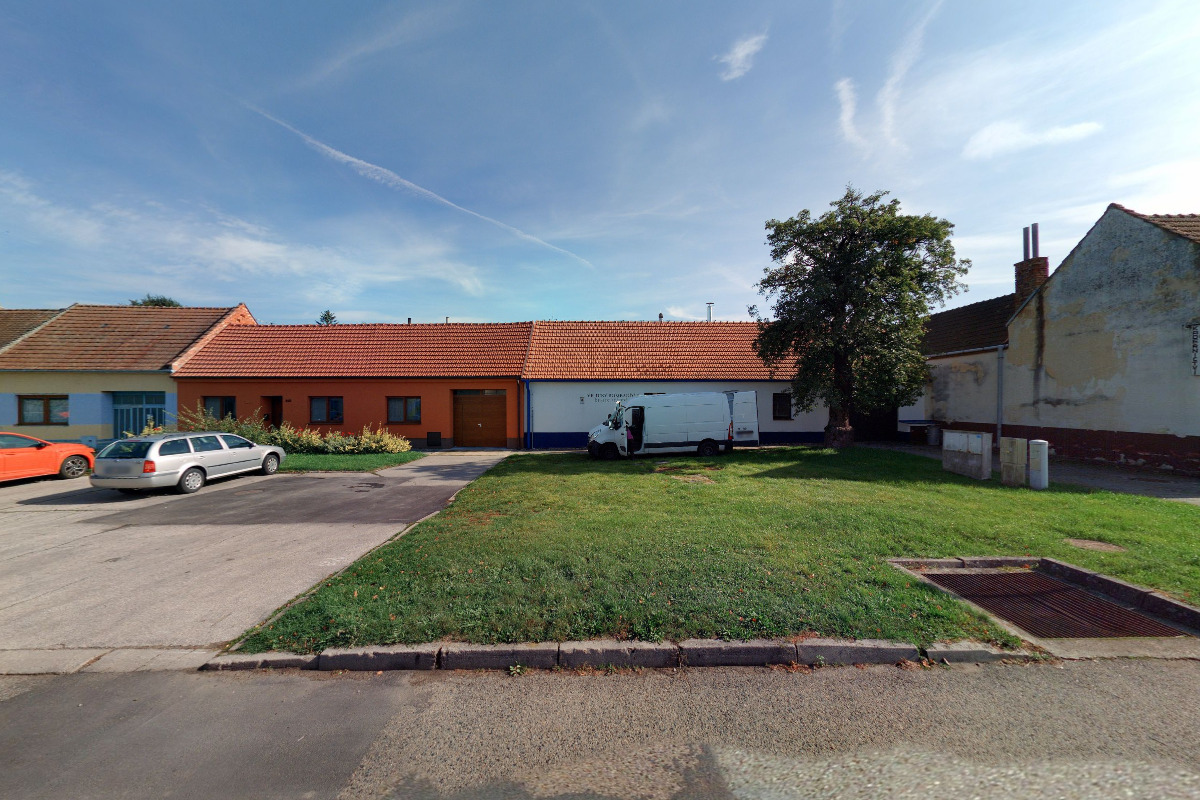 Velický Bombarďák s.r.o.