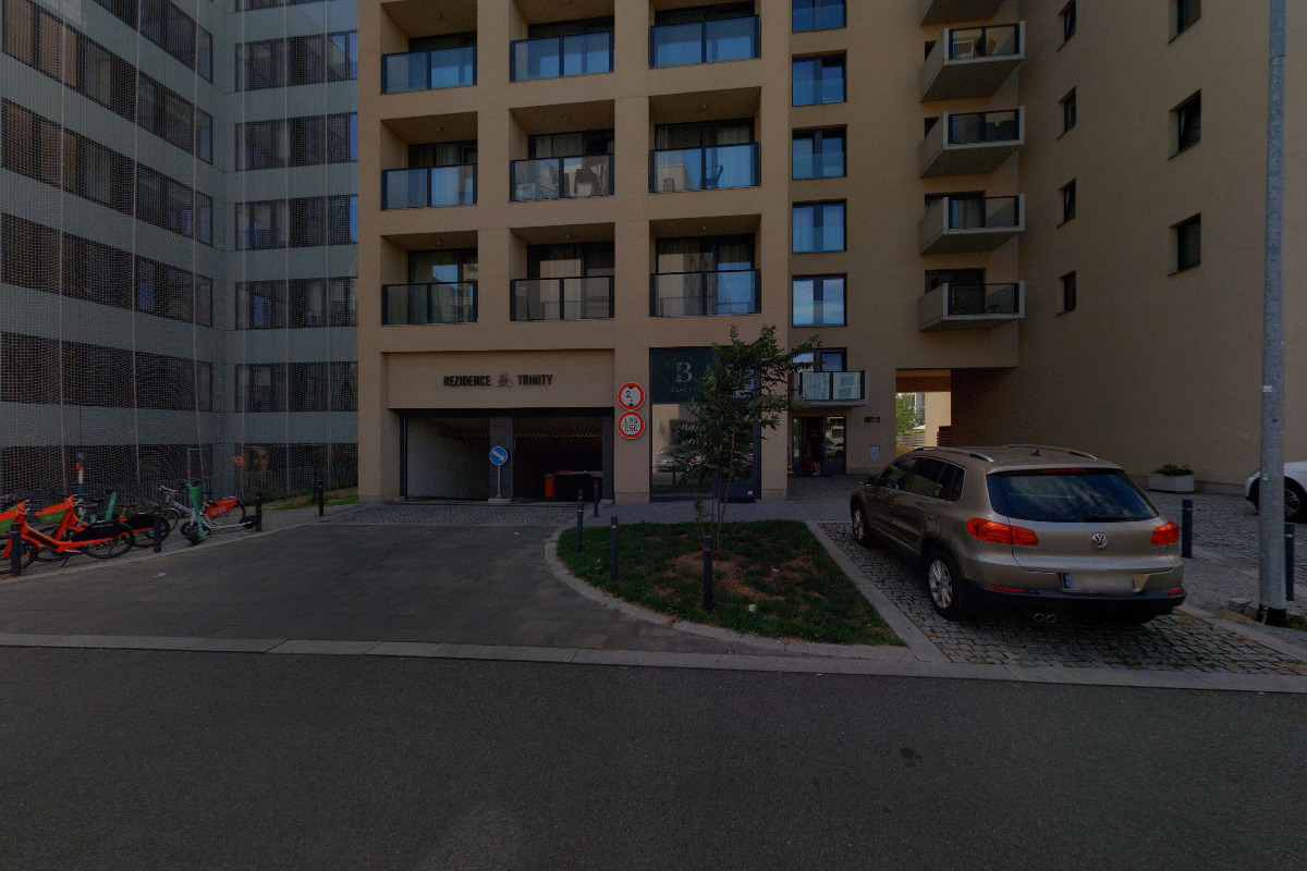 Nguyen Van Anh beauty & academy - nehtové studio