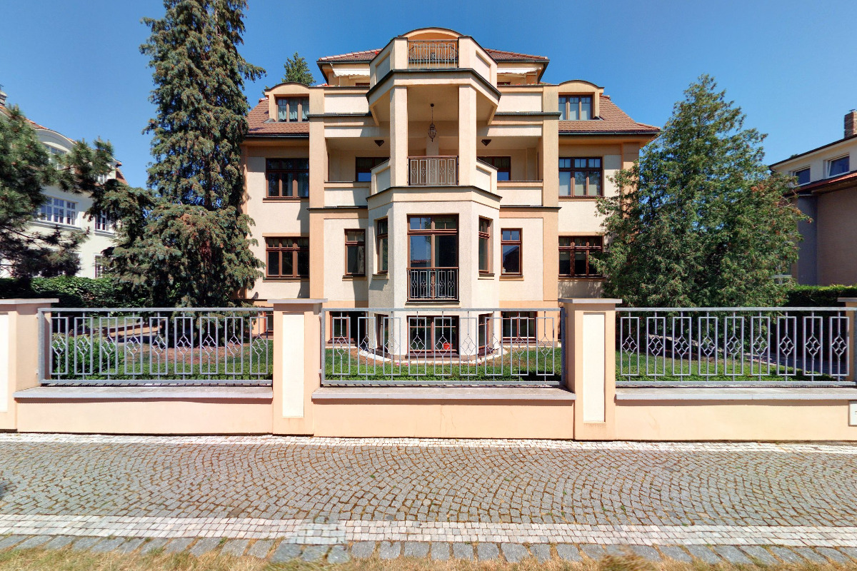 JUDr. Ing. Petr Šrámek, advokát foto 2