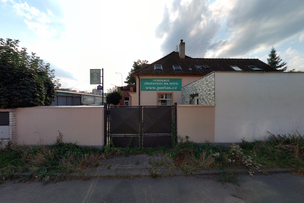 Marek Ladomerský - Portas