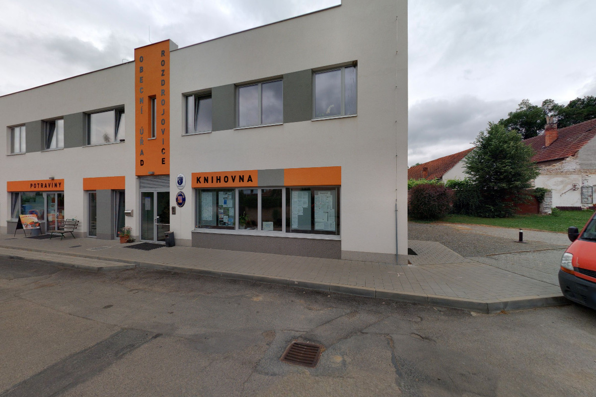 Obecní knihovna Rozdrojovice foto 2