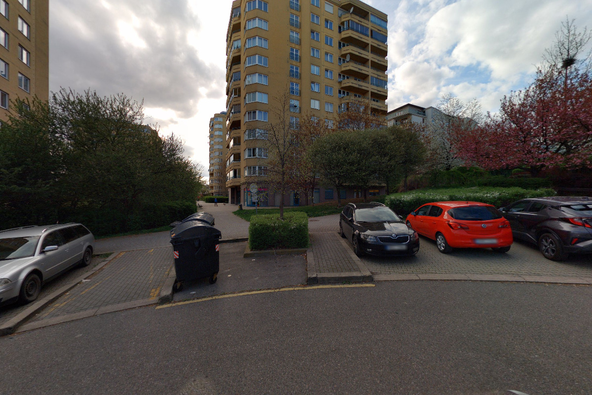 MANITANI - Manikúra a pedikúra v Praze foto 2