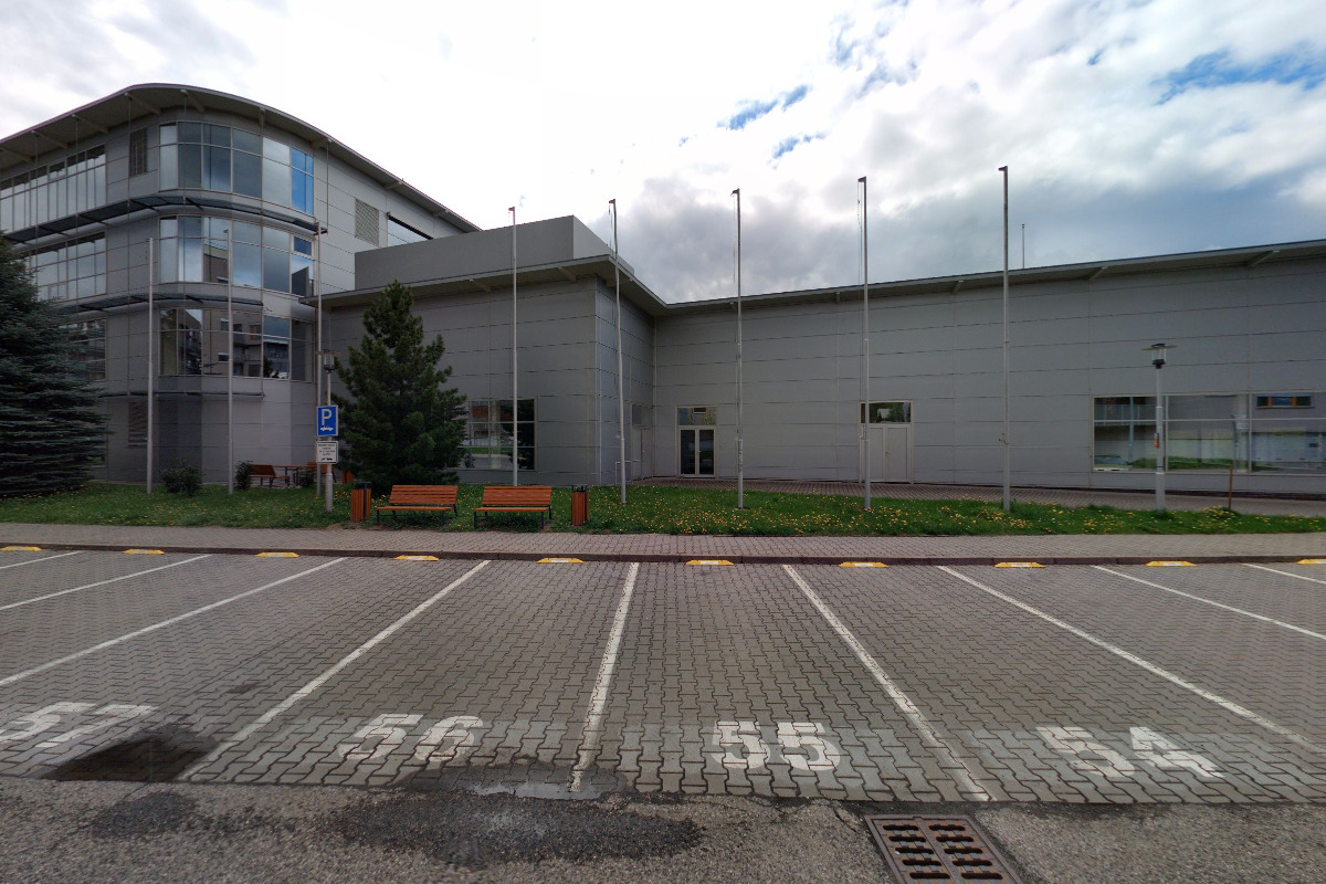 MORE THAN SKINCARE BY ZUZKA foto 5