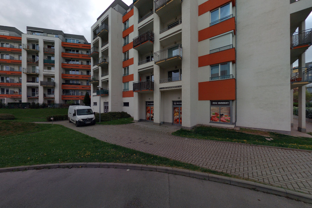 INVESTIS, s.r.o.