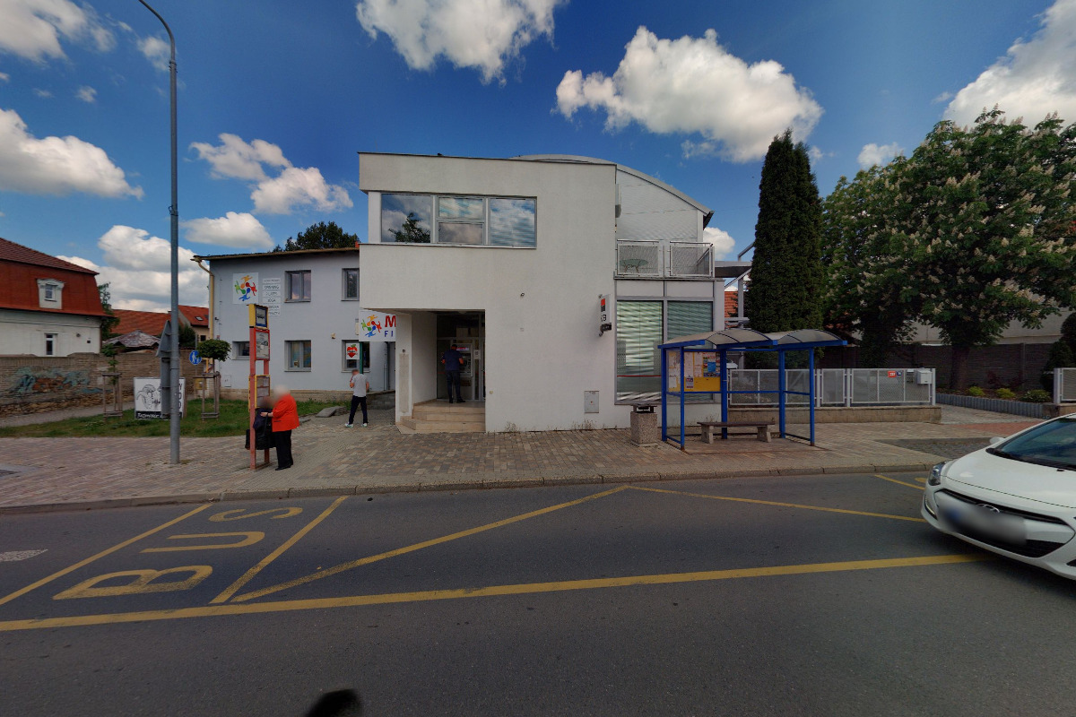 Bankomat Komerční banky foto 2