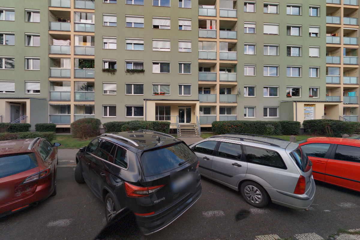 spolek zapsaný MEZI STROMY