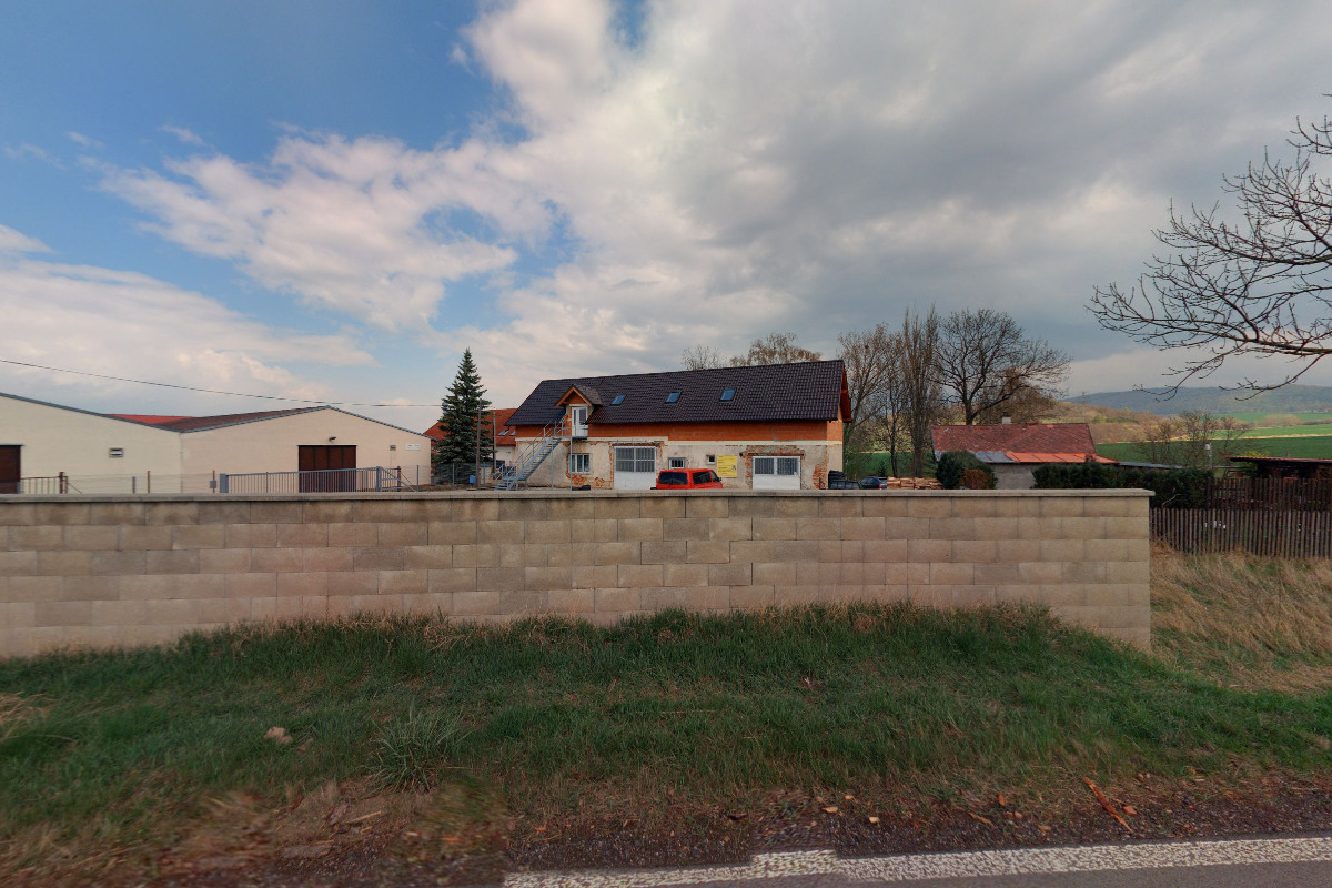 Tomáš Kluiber - autolakovna a pneuservis