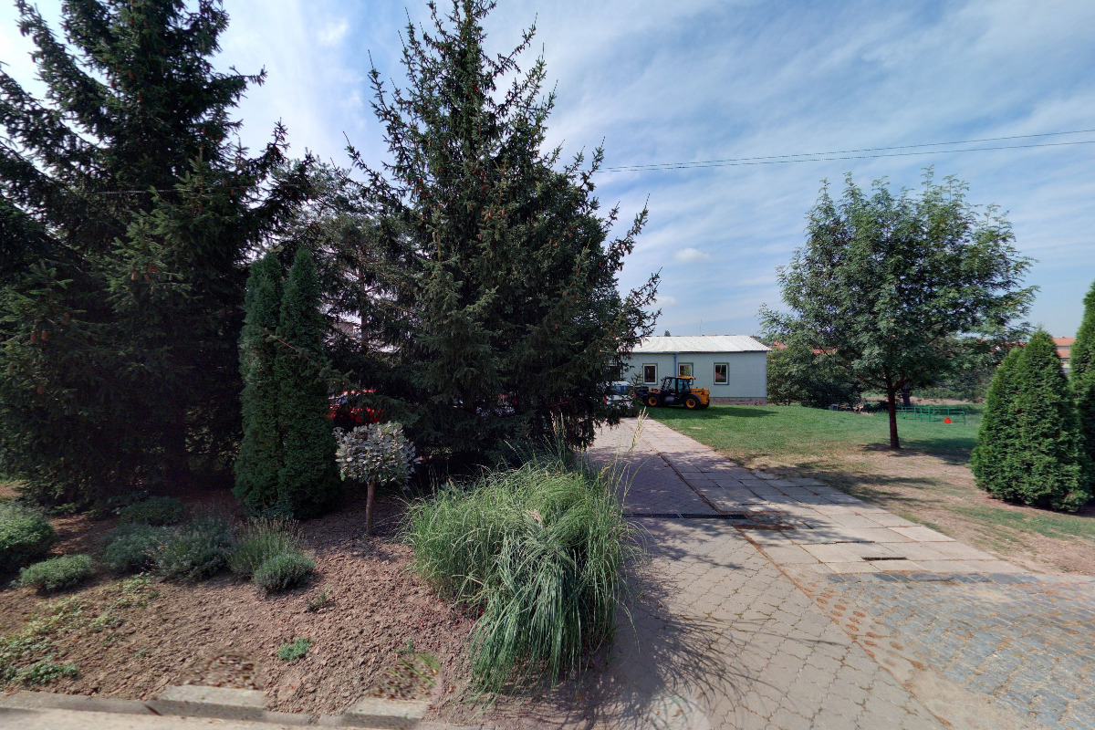 BAZÉNY AQUA, spol. s r.o.