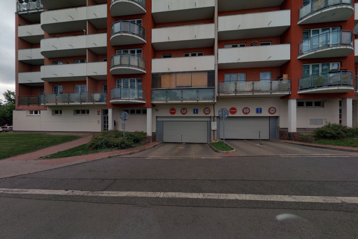 Halové Garáže Limuzská