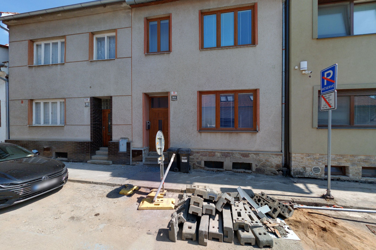 NAVARIS, spol. s r.o.