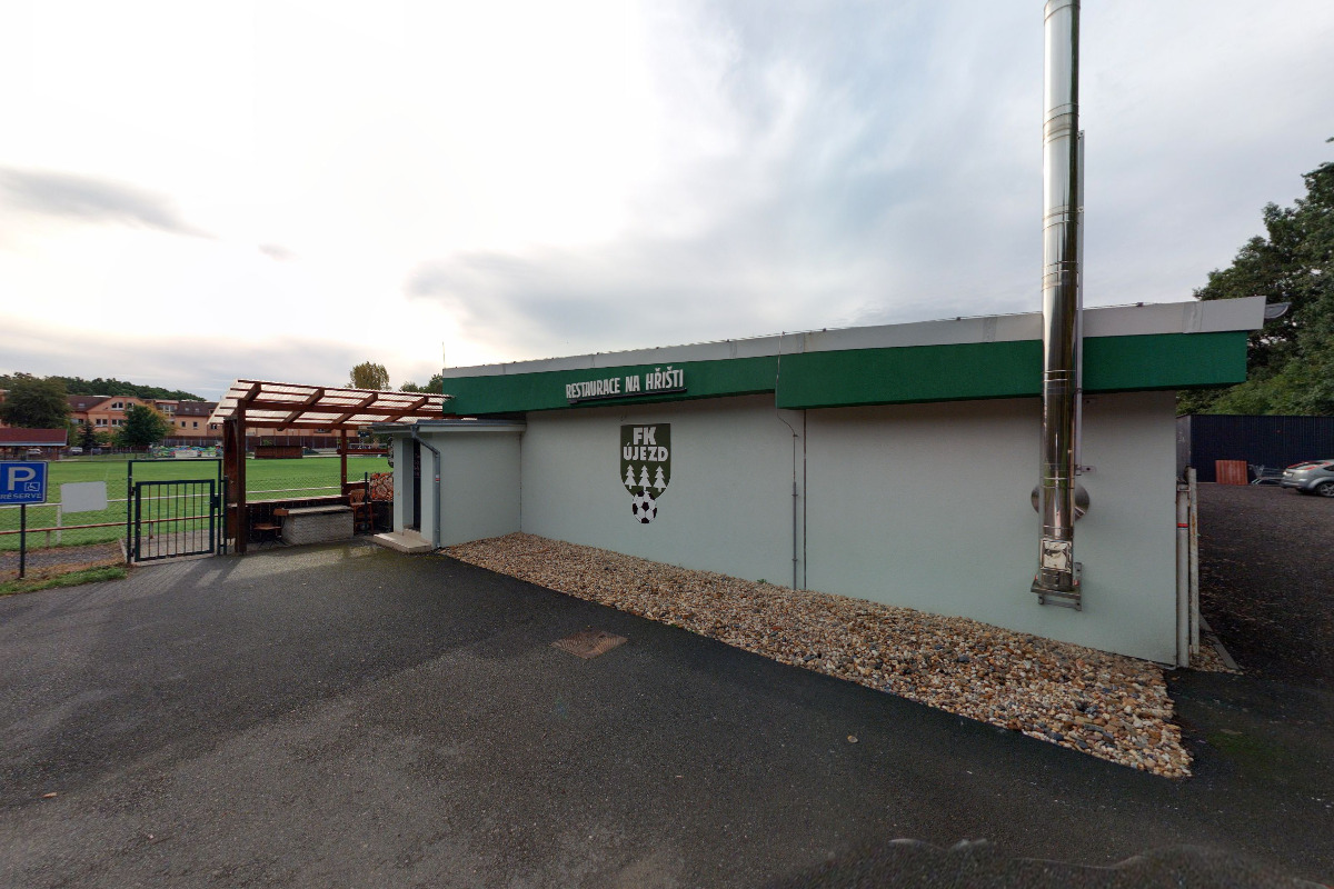 FOTBALOVÝ KLUB ÚJEZD nad Lesy foto 2