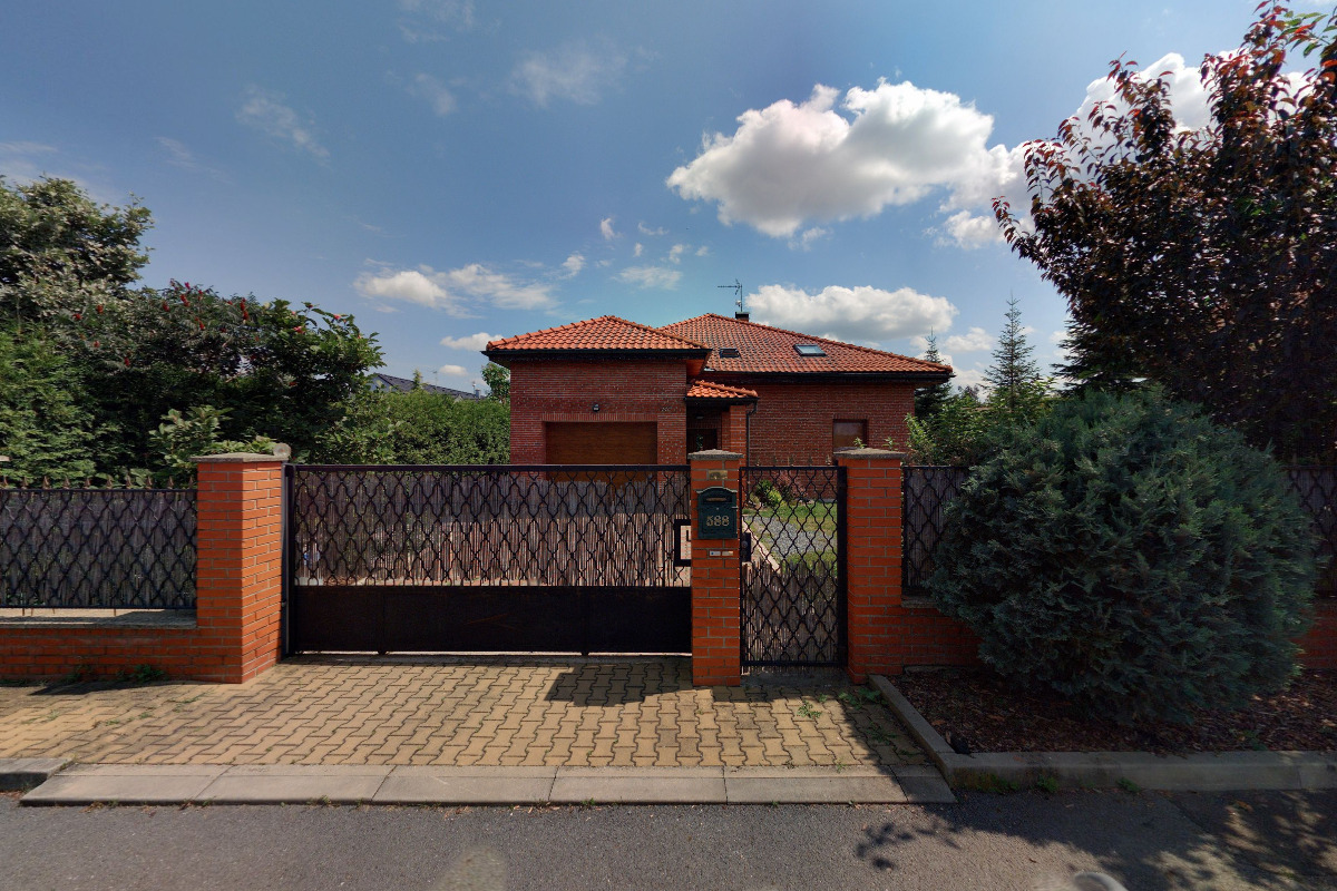 ANTIK CAR SERVIS, s.r.o.