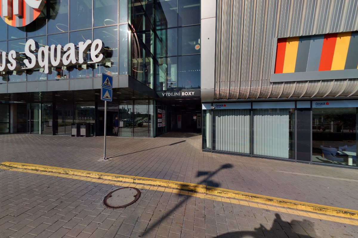 Dr. Max - výdejní box