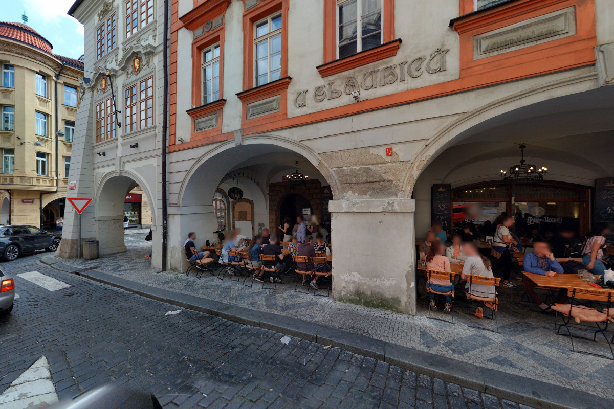 STAROSTOVÉ A NEZÁVISLÍ