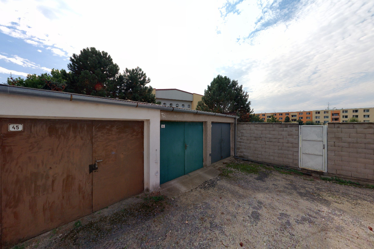 Základní škola Mikulov, Hraničářů