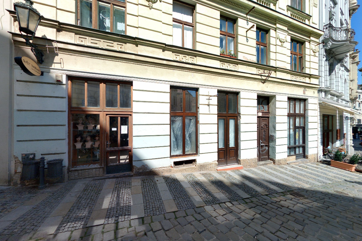 SVĚT PARUK - Eva Charouzová foto 3