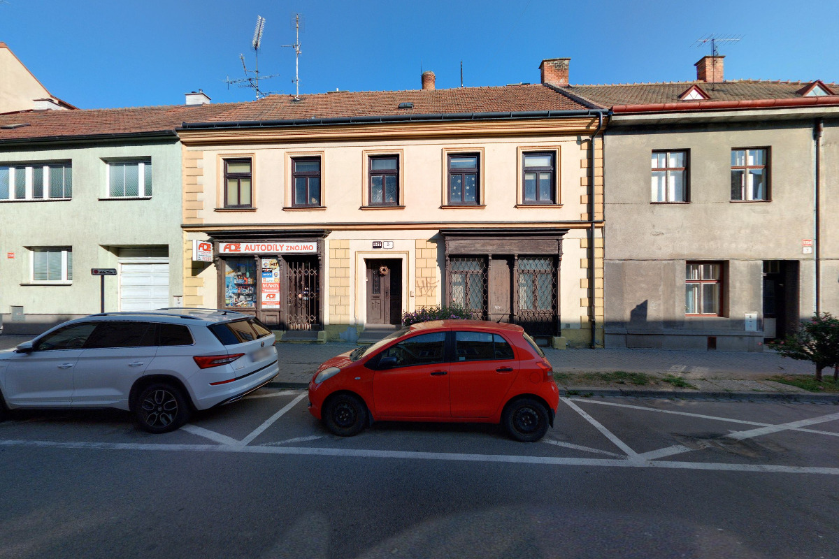 Autodily Znojmo foto 2