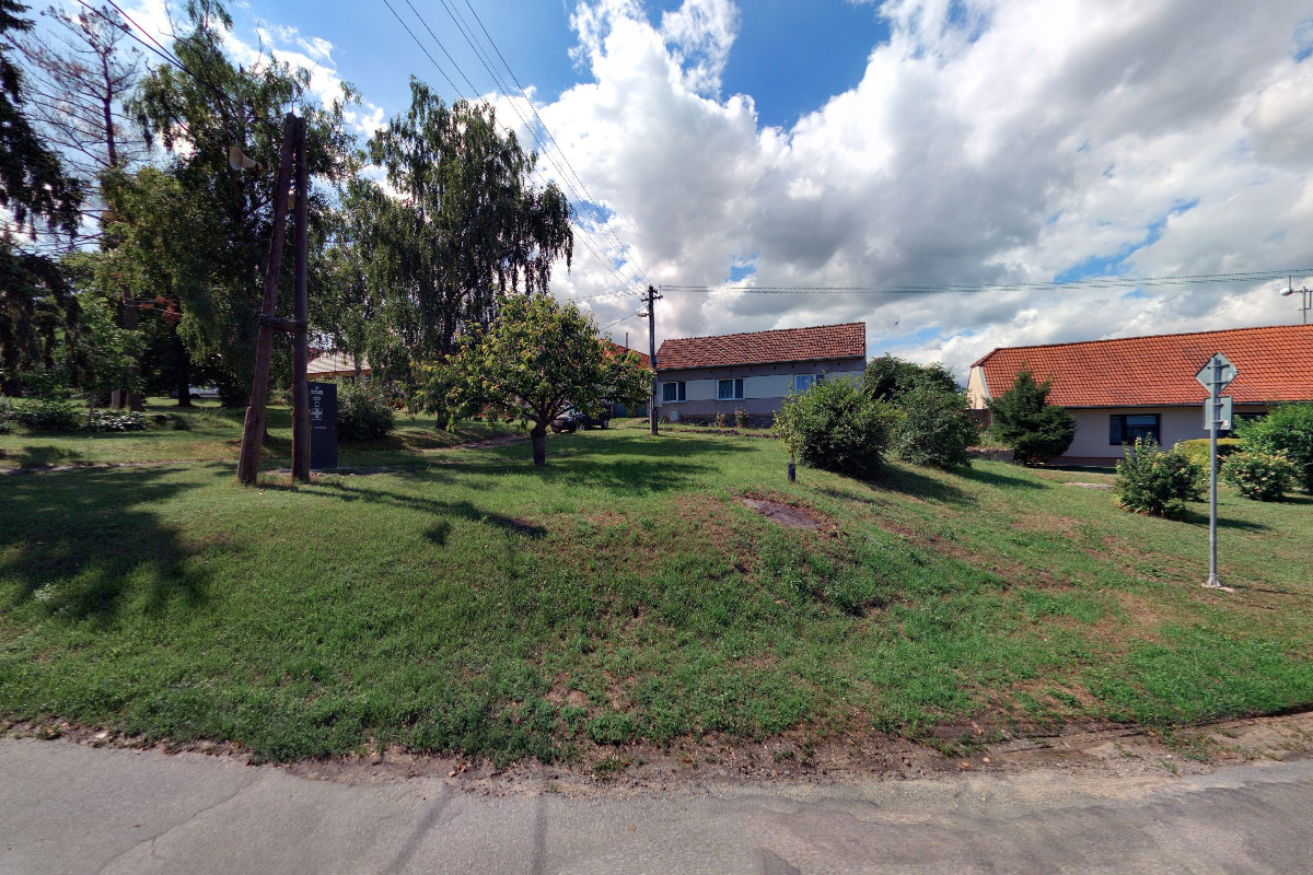 Nabíjecí stanice pro elektrokola a mobilní zařízení