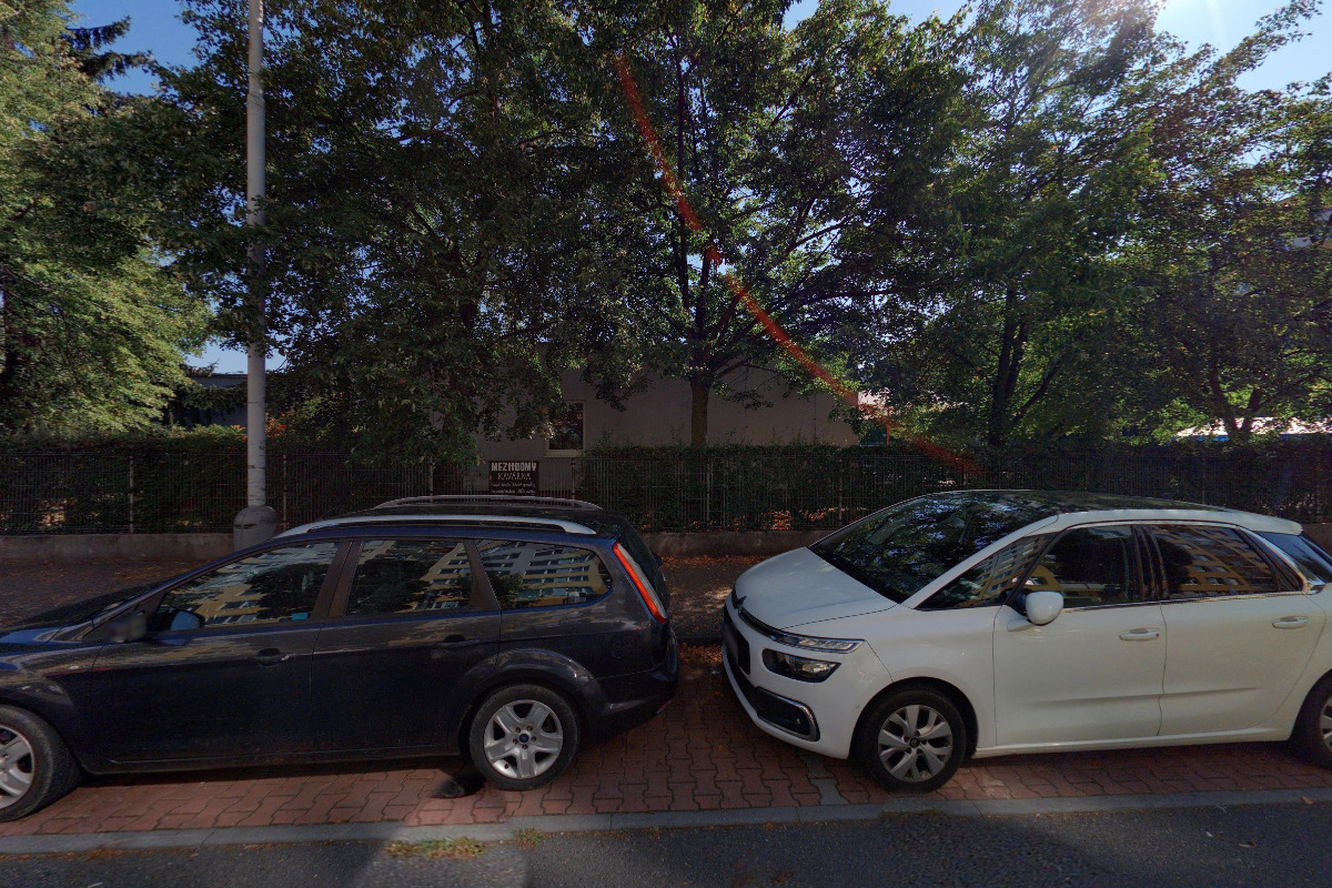 Kavárna Mezi Domy foto 4