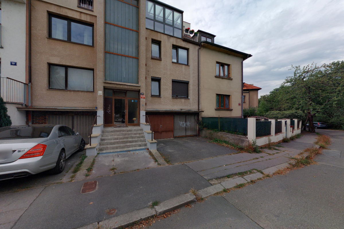 Apartmán Zárybničná