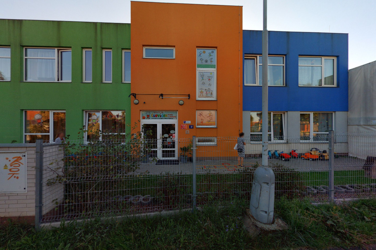 Sportovní základní škola a mateřská škola Človíček, s.r.o.