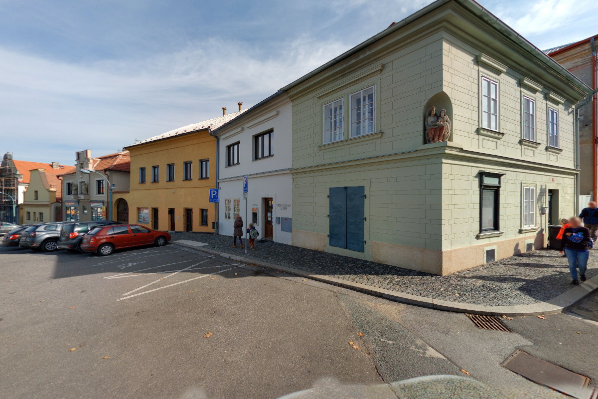 Bankomat UniCredit Bank Czech Republic foto 1