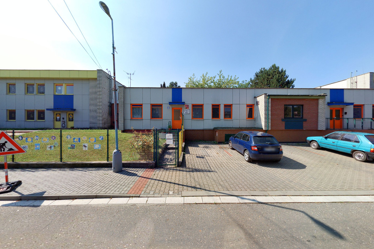 MŠ Chvaletice,okres Pardubice foto 2