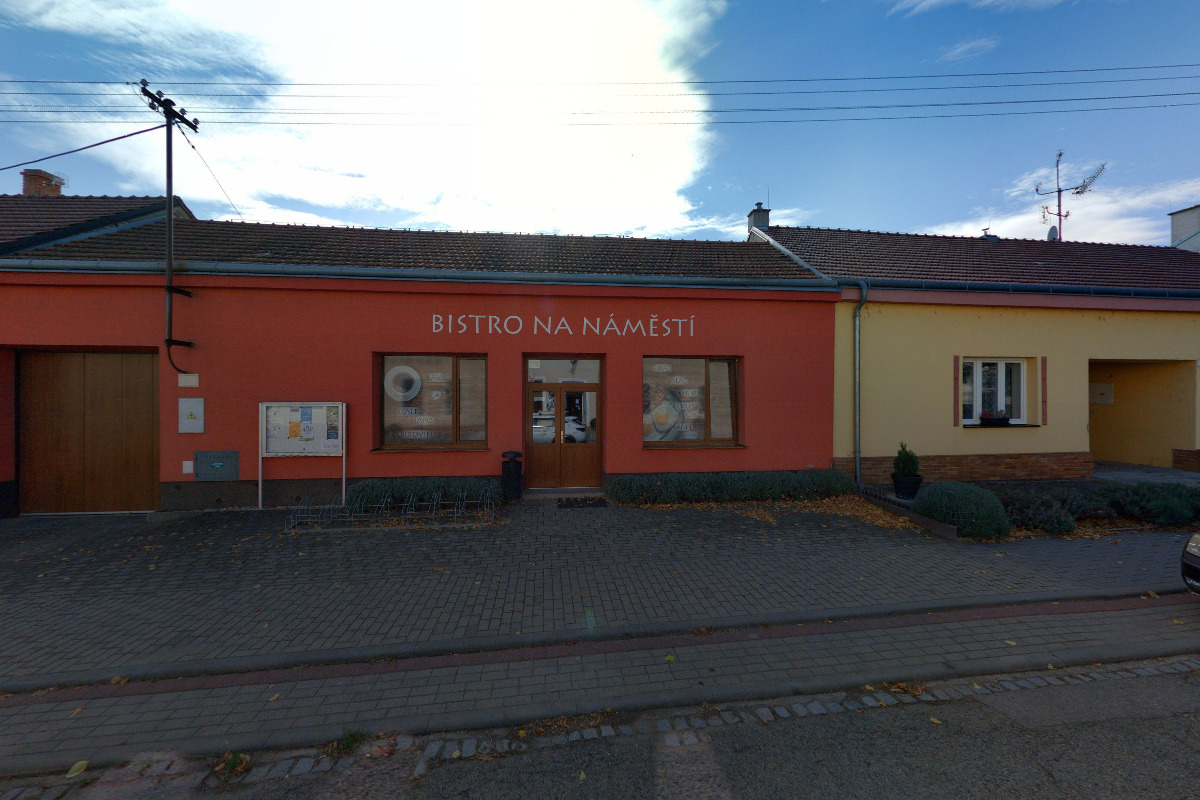 Bistro Na náměstí foto 2