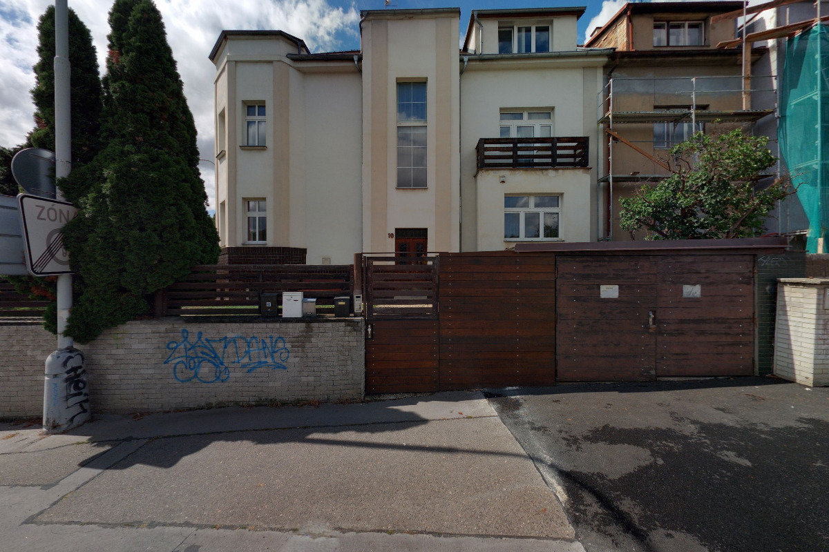 Země pohádek, a.s.