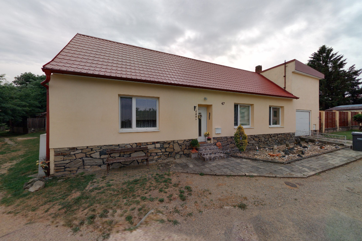 Domek na růžku Vémyslice