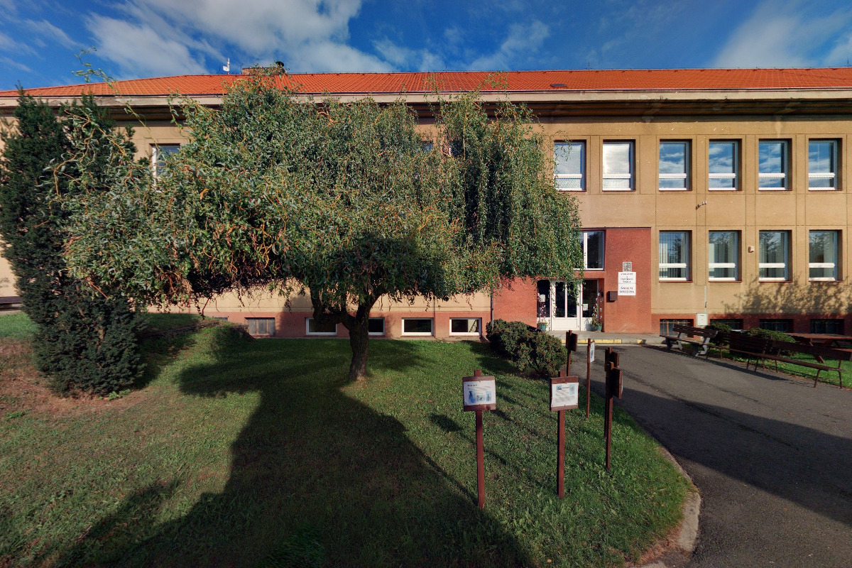 Základní škola a Mateřská škola Červené Janovice foto 4