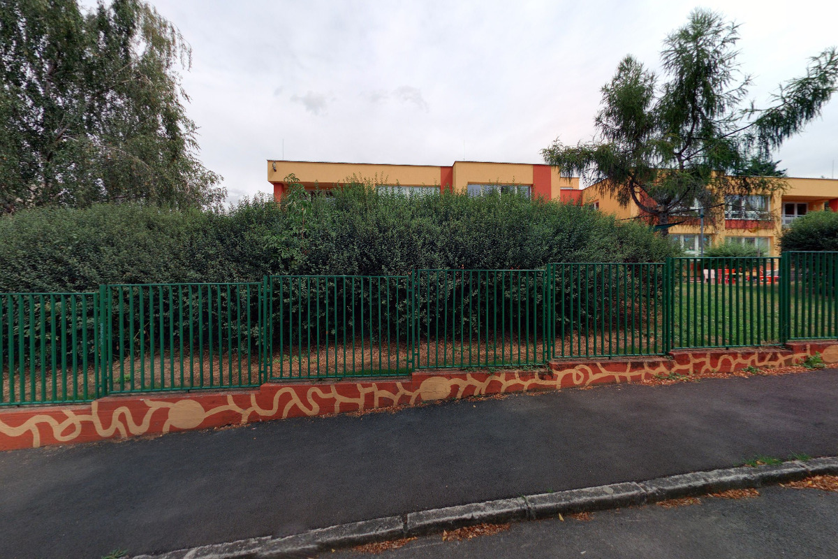 Mateřská škola, Praha 4, Na Zvoničce 13