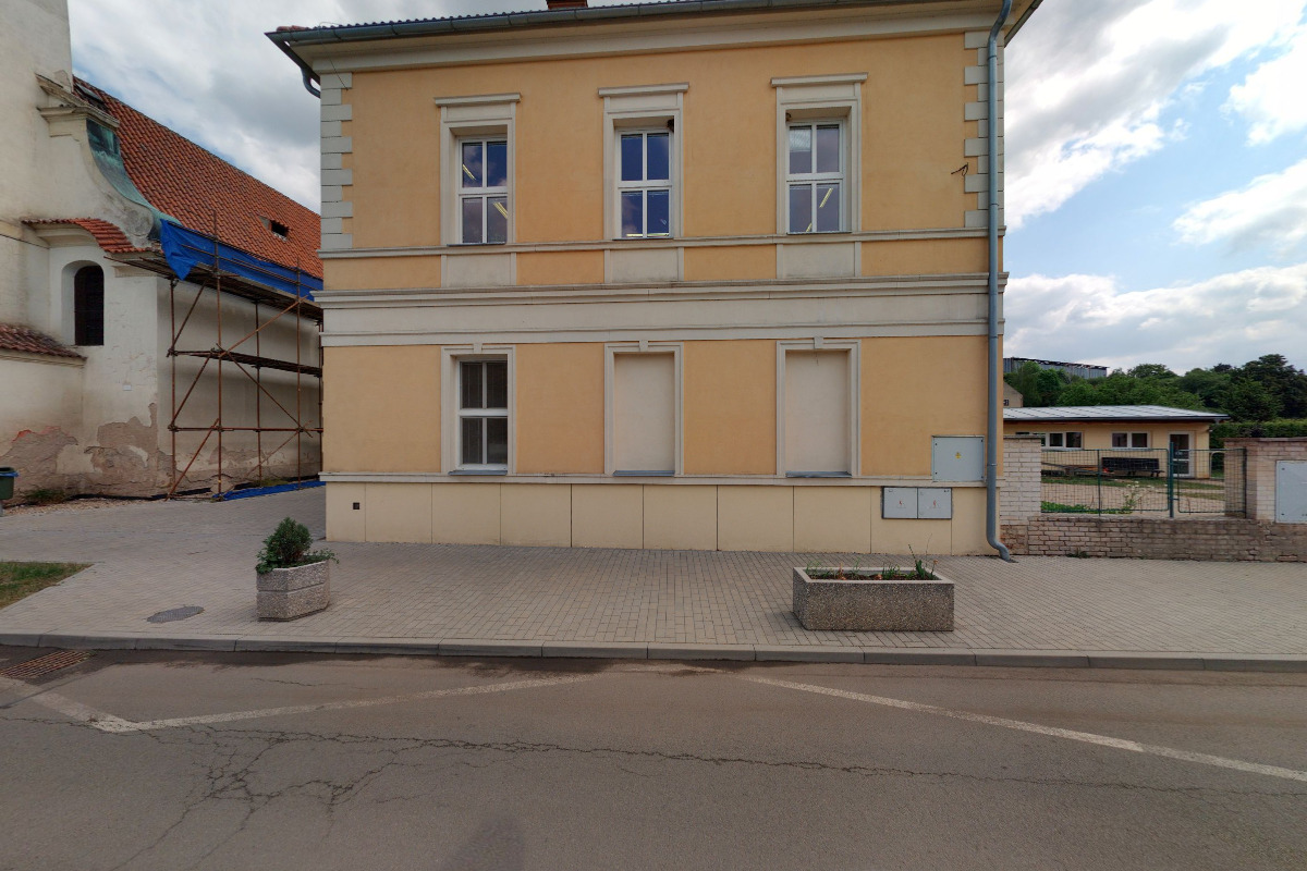 Základní škola a Mateřská škola Sluhy